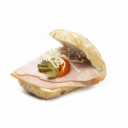 Beinschinken mit Kren & Gurkerl